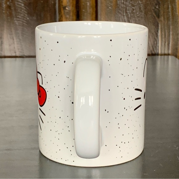 Hello Kitty White with Black Speckle 20oz Ceramic Mug - Picture 4 of 8